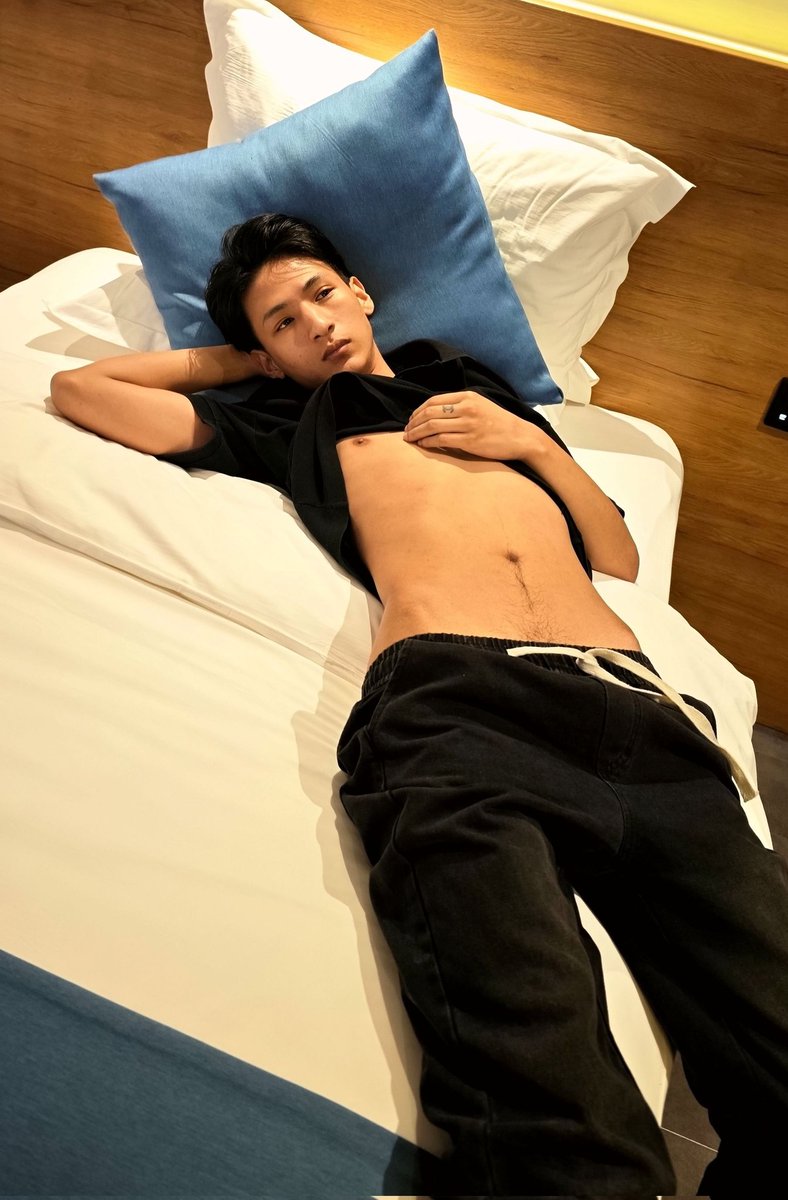 直男猎手 tweet media