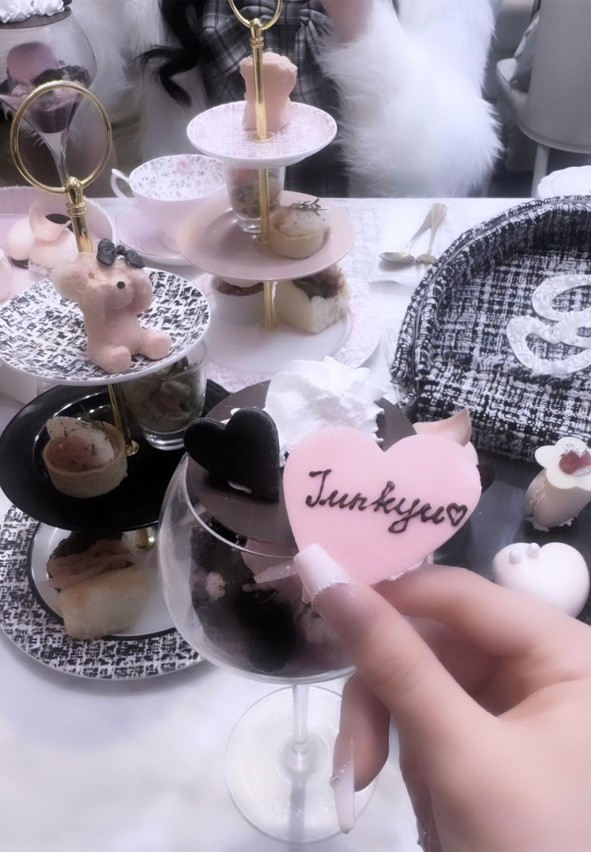 _kyu3n's tweet photo. 全部がかわいすぎてたカフェ🌸✨💕 https://t.co/iB9YH1E917