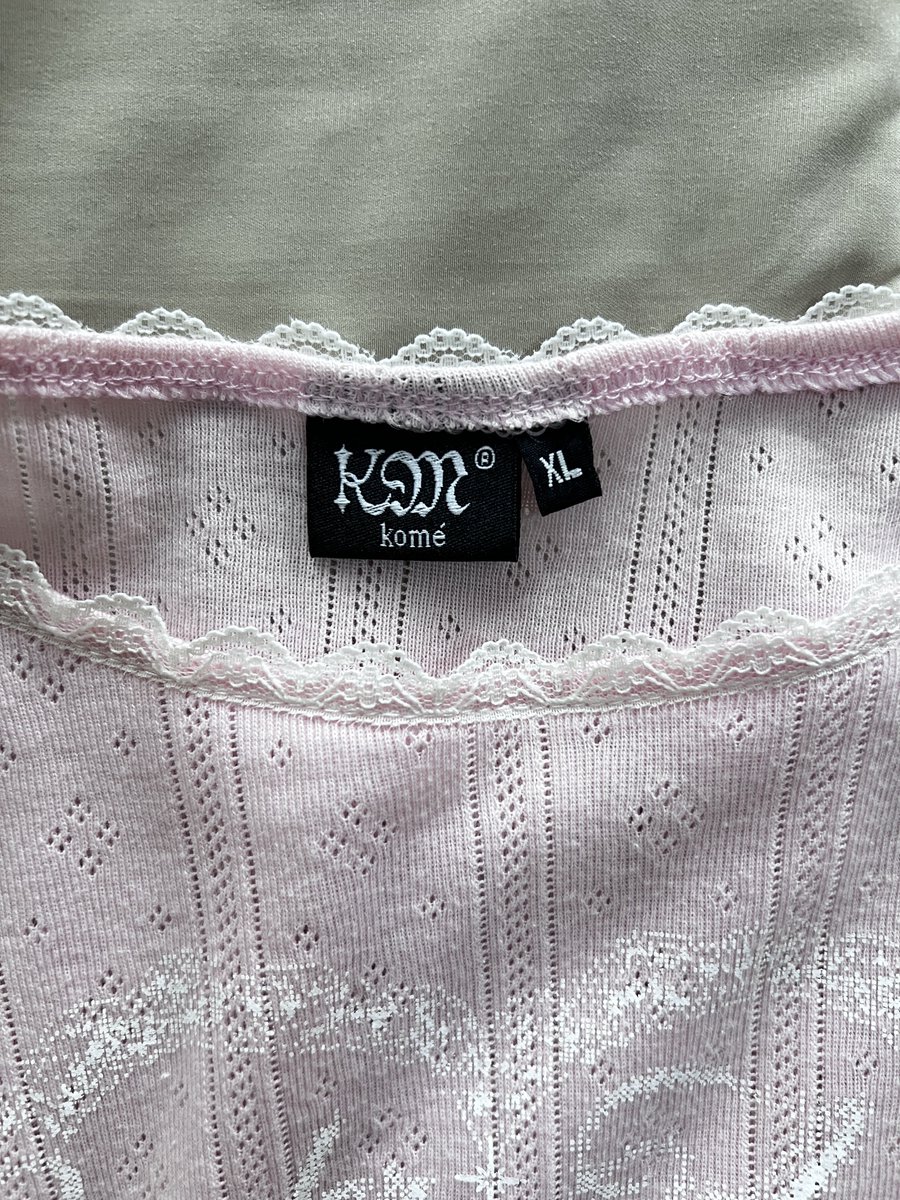 kg2hands's tweet image. KOME - sweetheart top (XL)
: 250

#kome #ส่งต่อkome #ส่งต่อเสื้อผ้ามือ2 #เสื้อผ้ามือสอง
