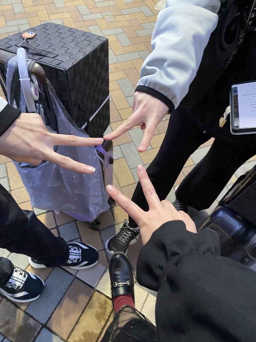 離脱～
最後バタバタといっぱい写真撮ってくれてありがとう💕
シノアちゃんたくさん褒めて貰えて嬉しかったです🥰
 #アコスタみずほPayPayドーム福岡