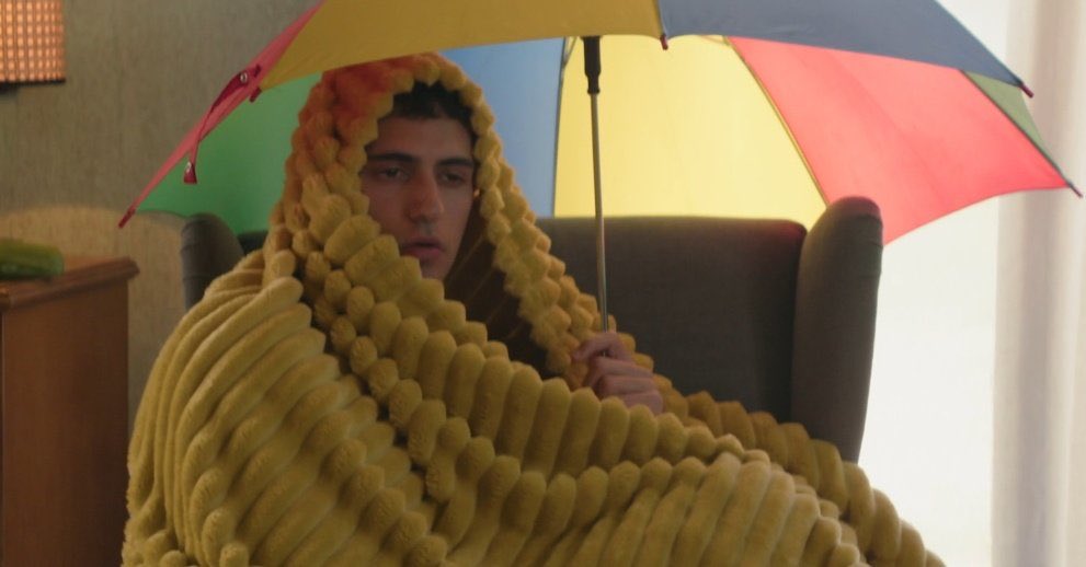 φούρλω tweet media