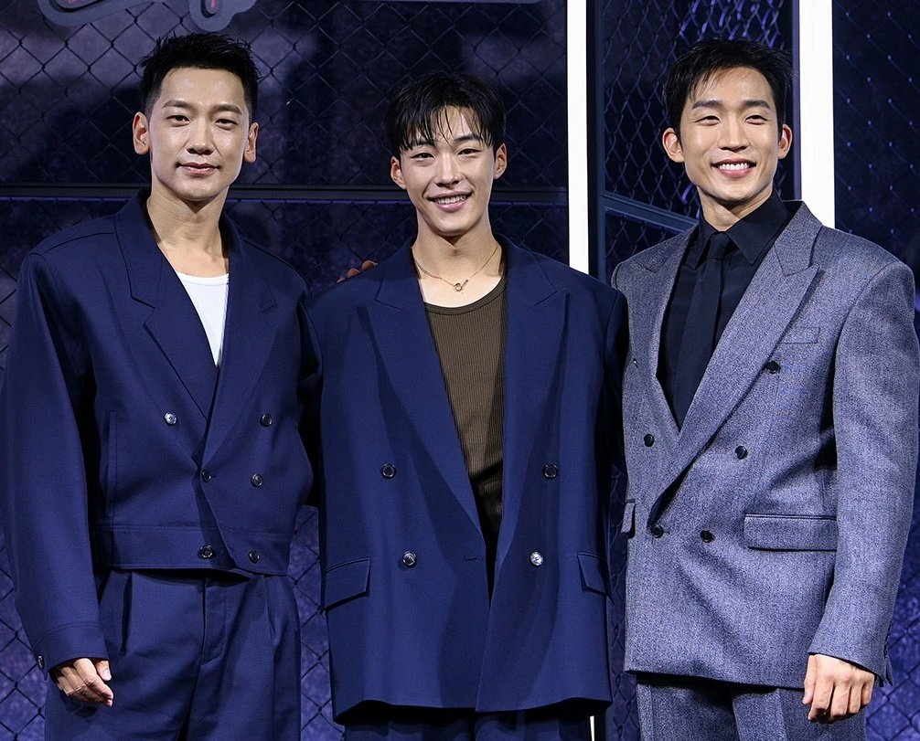 kdrama_menfess's tweet photo. •kdm• 🔥⚠️ Bloodhounds S2

Siapa yg udah nonton? 🖐🏻🖐🏻
https://t.co/8VuGovzofP