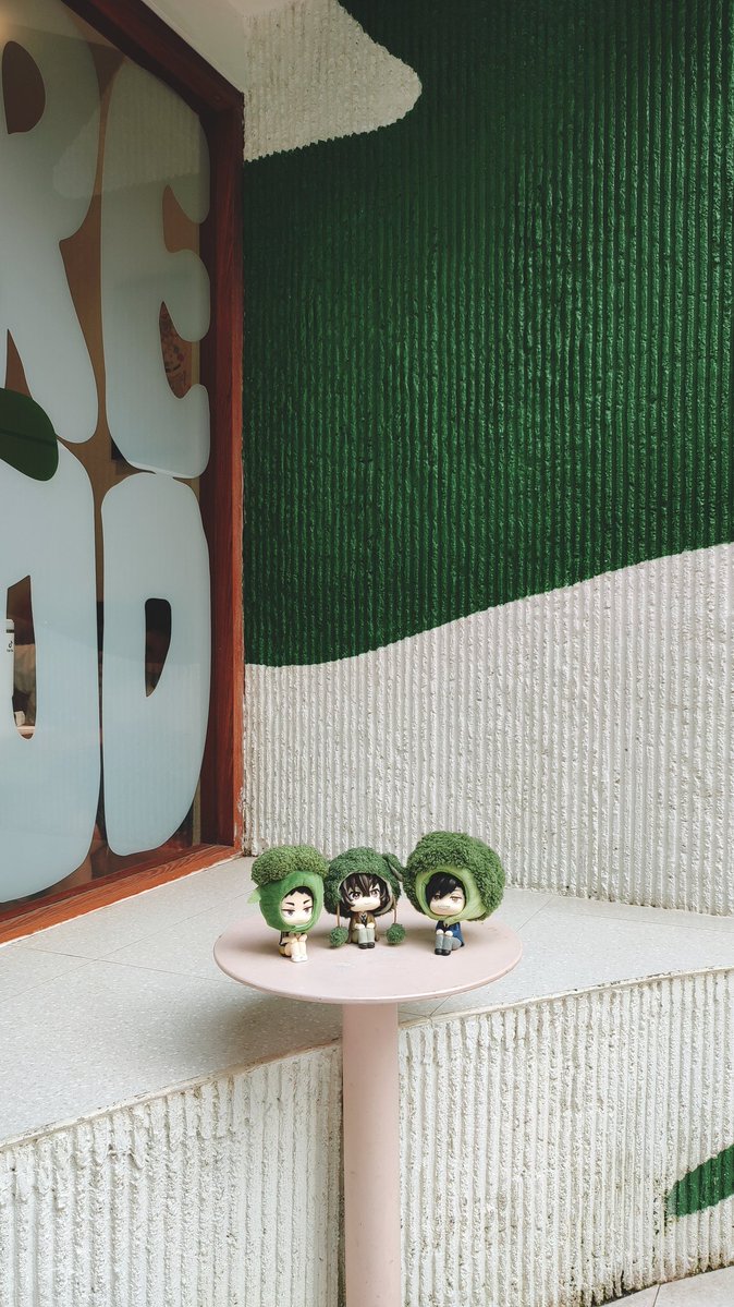 apre🍃 tweet media