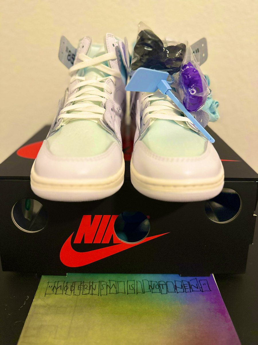 Mac_Koi26's tweet photo. A piece of art.. Thank you @virgilabloh @Nike @Jumpman23 https://t.co/fJacrhO0DG