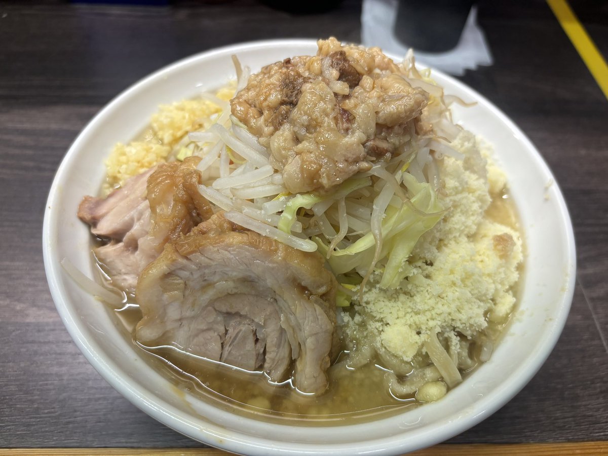 いかろす tweet media