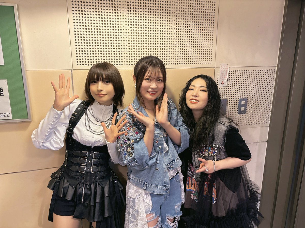 上杉 真央🪐👑 tweet media