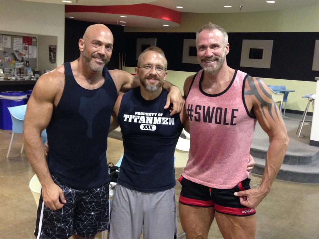 Male Central tweet media