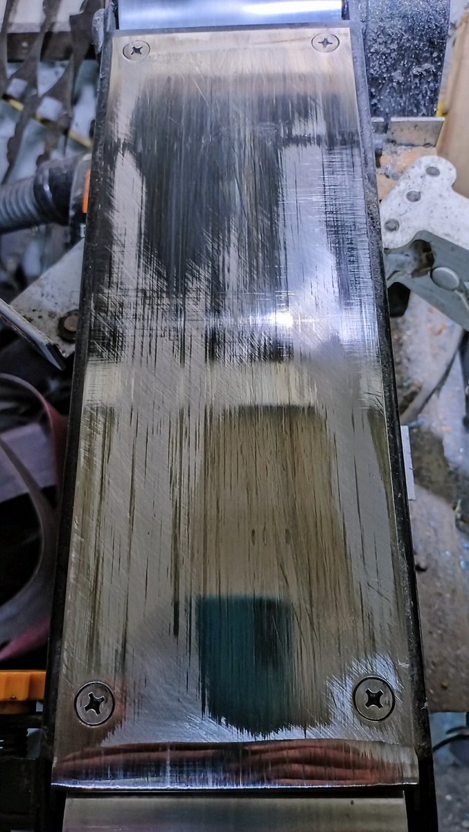 やまはせ @👺Tengu knives tweet media