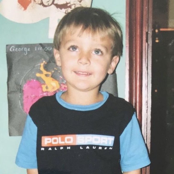 maxintoshyoy's tweet photo. baby georgie 🥺 https://t.co/FgHCc9hTnB