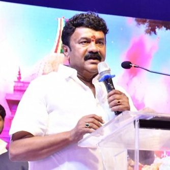 airnews_hyd's tweet image. 🟦ప్రభుత్వం మూసీ సుందరీకరణ చేస్తే తమకు అభ్యంతరం లేదని, కానీ ఆ నెపంతో పేదల ఇళ్లను కూల్చివేసి విధ్వంసం సృష్టిస్తామంటే చూస్తూ ఊరుకోమని మాజీ మంత్రి, బీఆర్ఎస్ ఎమ్మెల్యే @YadavTalasani స్పష్టం చేశారు.
#MusiRiverfrontdevelopment #Telangana #MusiRiver #Hyderabad #BRS