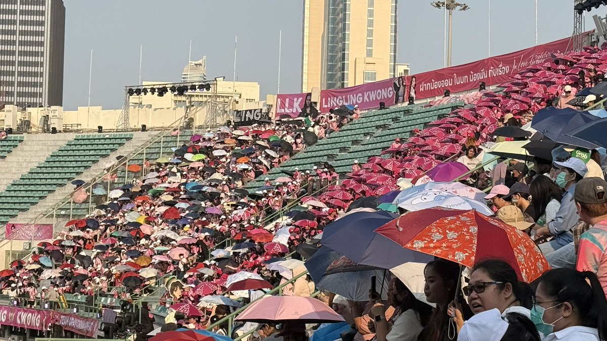 หมูงึมงัม🪐 tweet media