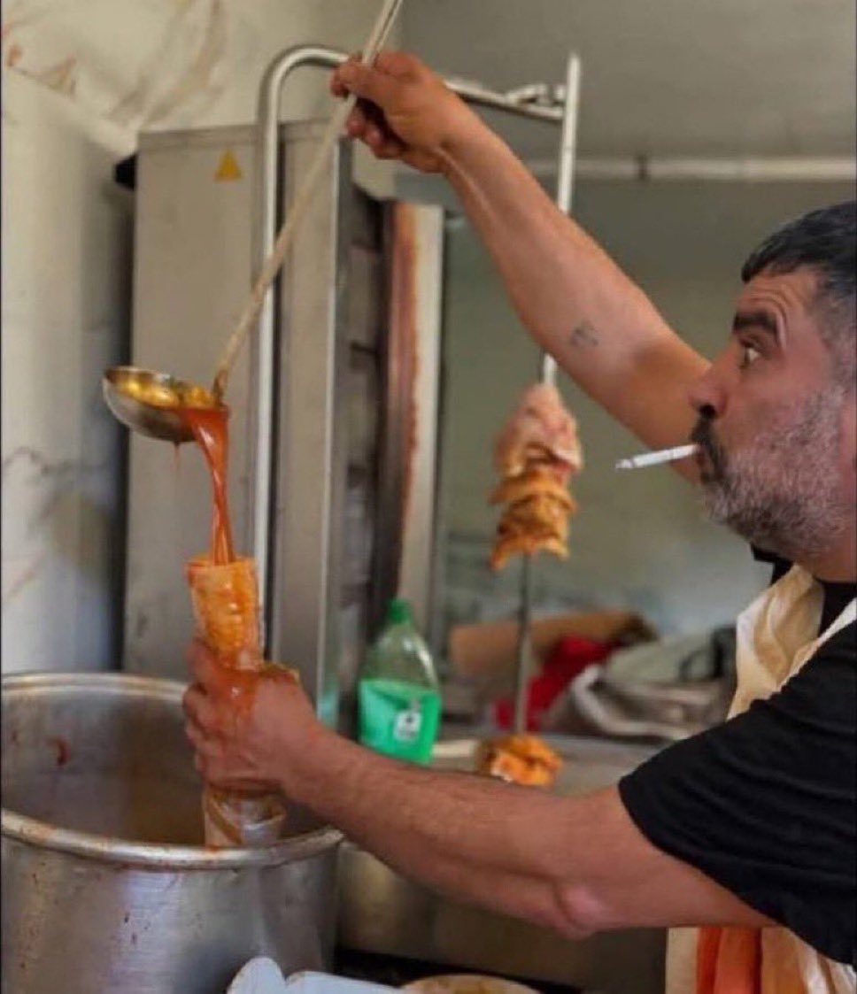 ꧁༒YUNG♡LK𖤐༒꧂ #80b tweet media