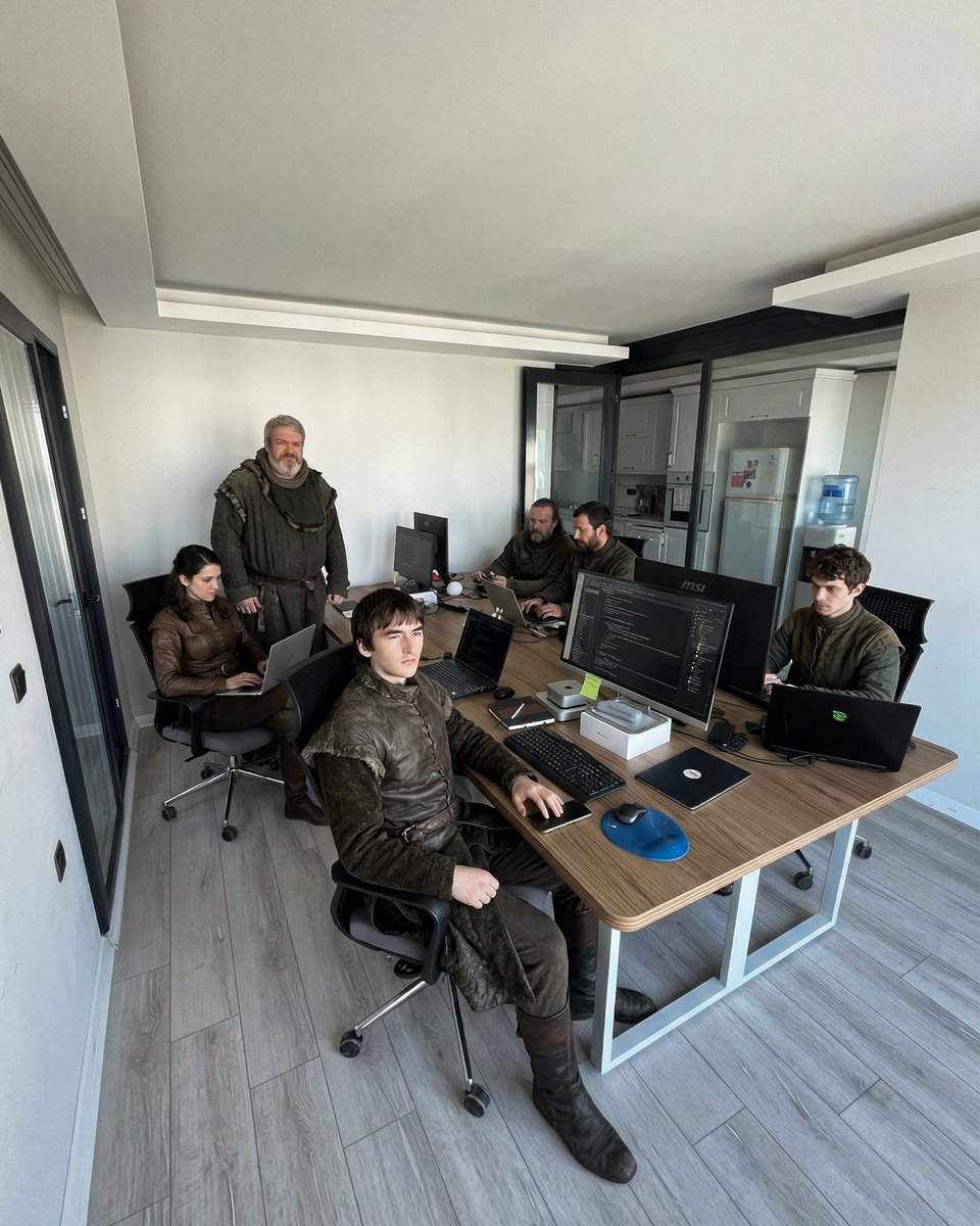 GlobalMediaa's tweet photo. Her projede; strateji, tasarım ve içerik gücüyle kazanırız. 🏆

Game of Thrones karakterleri bile bizimle aynı masaya otursa, strateji ve yaratıcı çözümler konusunda biz yine fark yaratırız. ⚔️

Dijital krallığınızı birlikte kurmak için buradayız. 💼 https://t.co/0V4WlZ9r9J