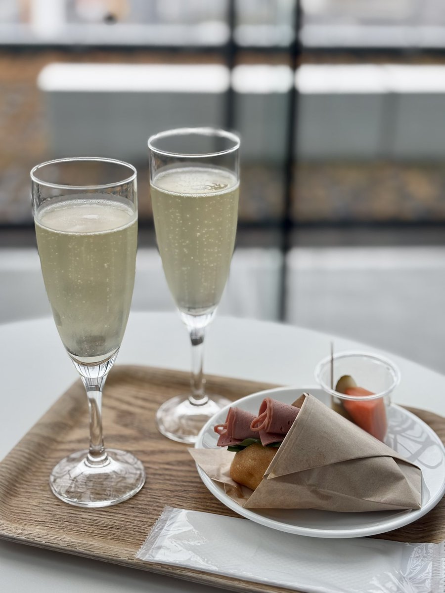 ルノアール tweet media