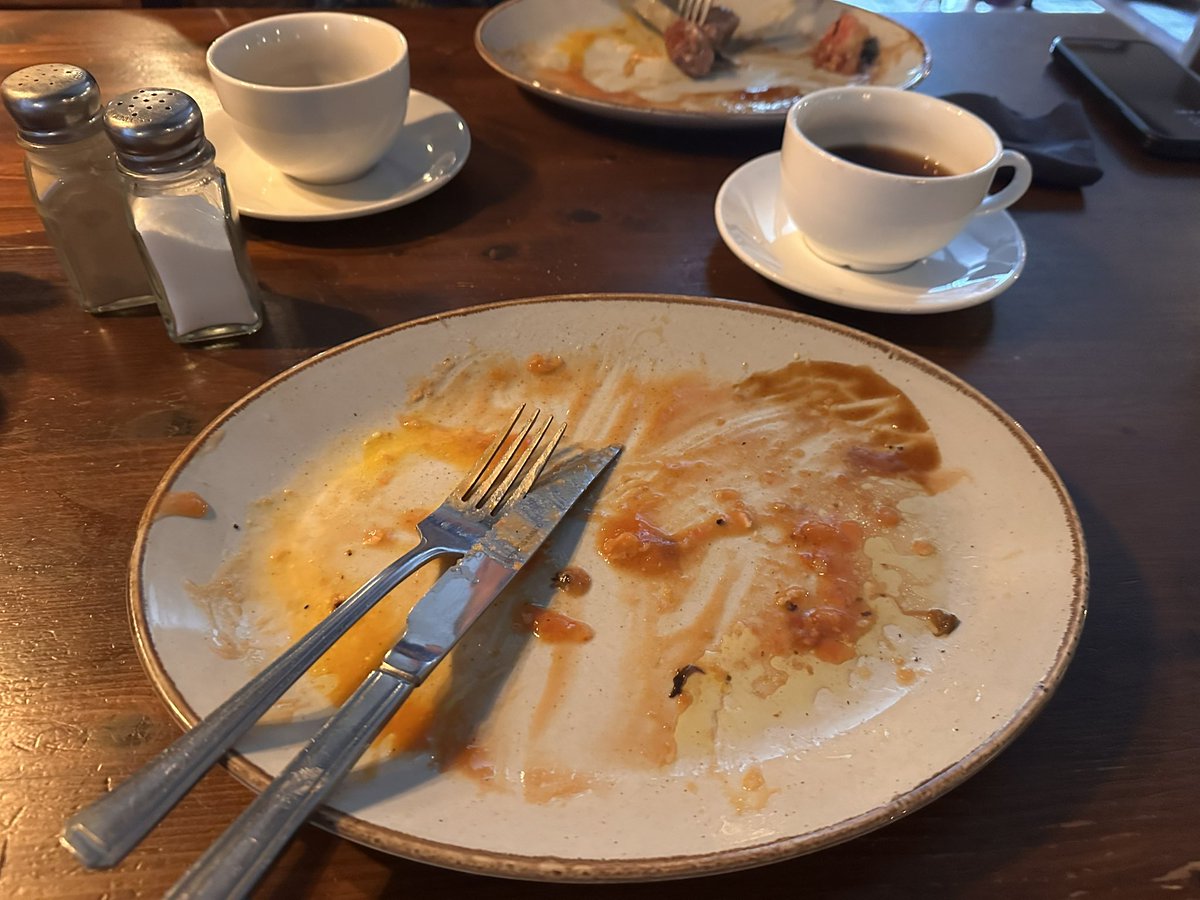 MsClareMBaker's tweet image. So good I forgot to take a photo !!! 

Breakfast in the local #Cornish #Breakfast