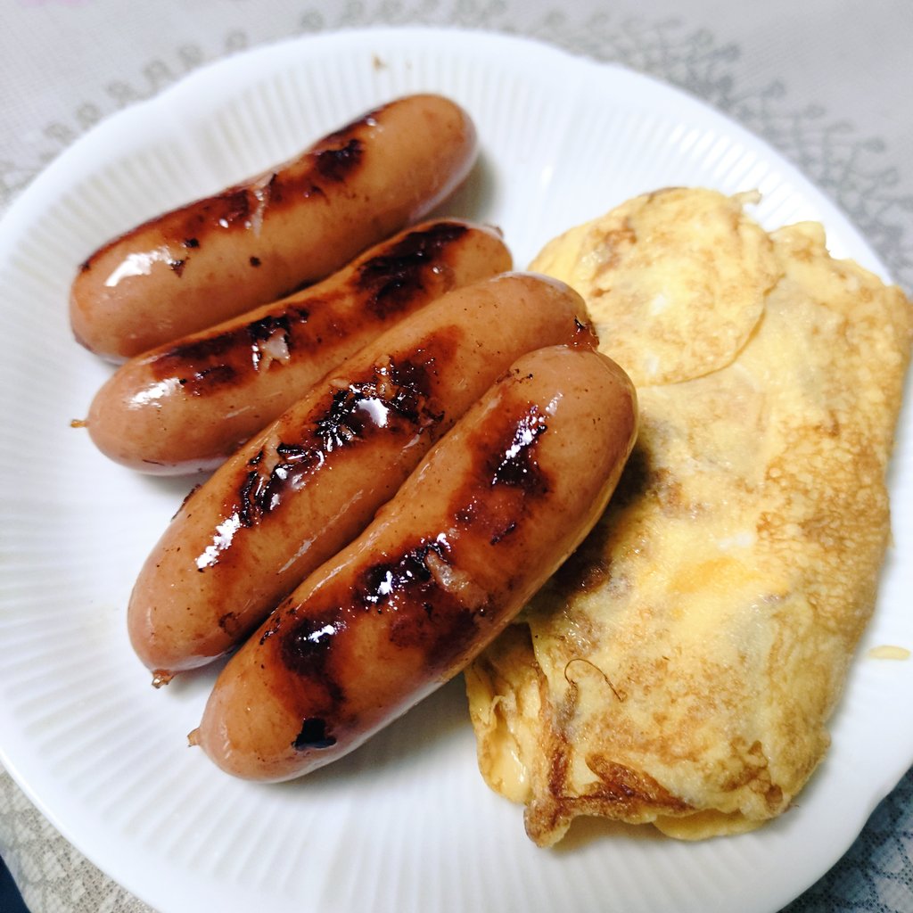 エミ・チュリ🌷 tweet media