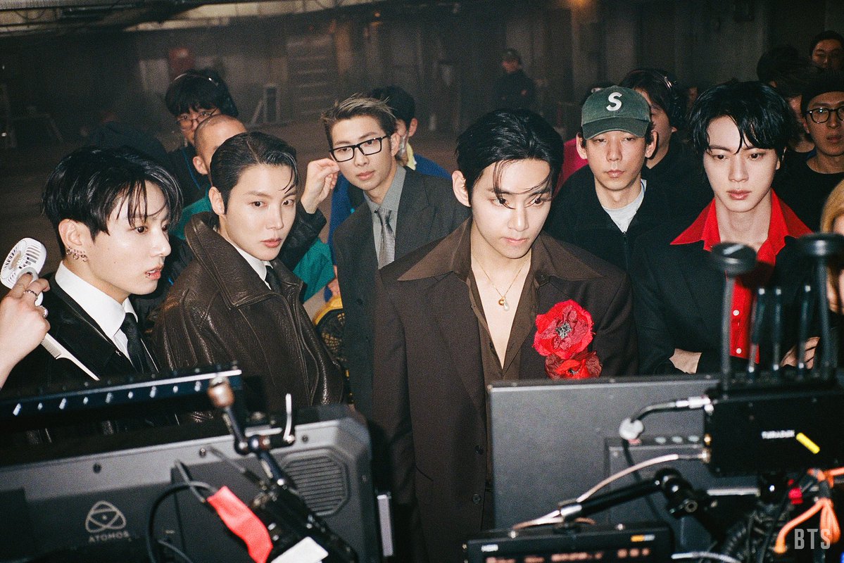 BTS Charts News tweet media