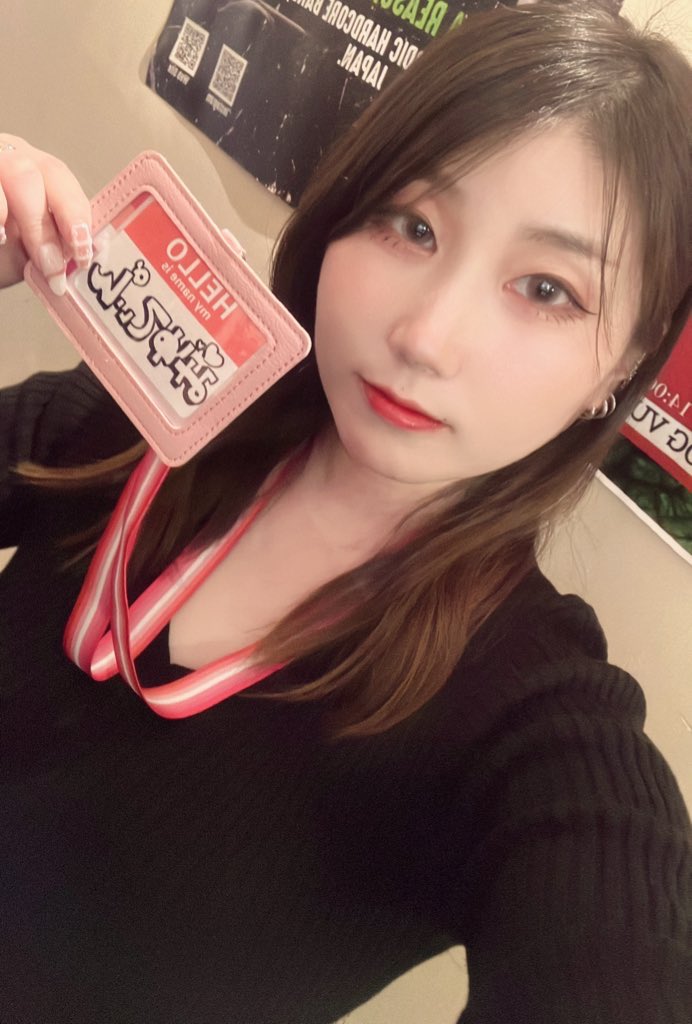 始まります！！雨やんだね😃 今夜はパーティだよ〜💃💖💃🫧🎂🫧*:.｡❁🥂🍾🫧 踊りましょう 𝓹𝓪𝓻𝓽𝔂 𝓷𝓲𝓰𝓱𝓽