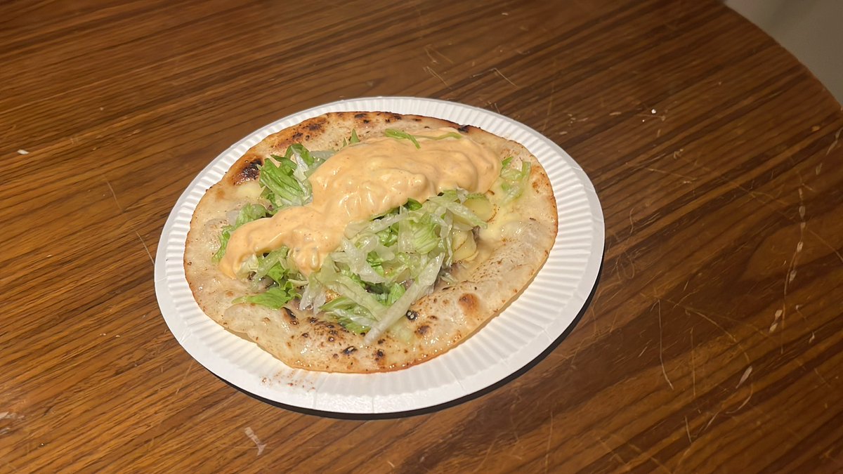 けずる tweet media