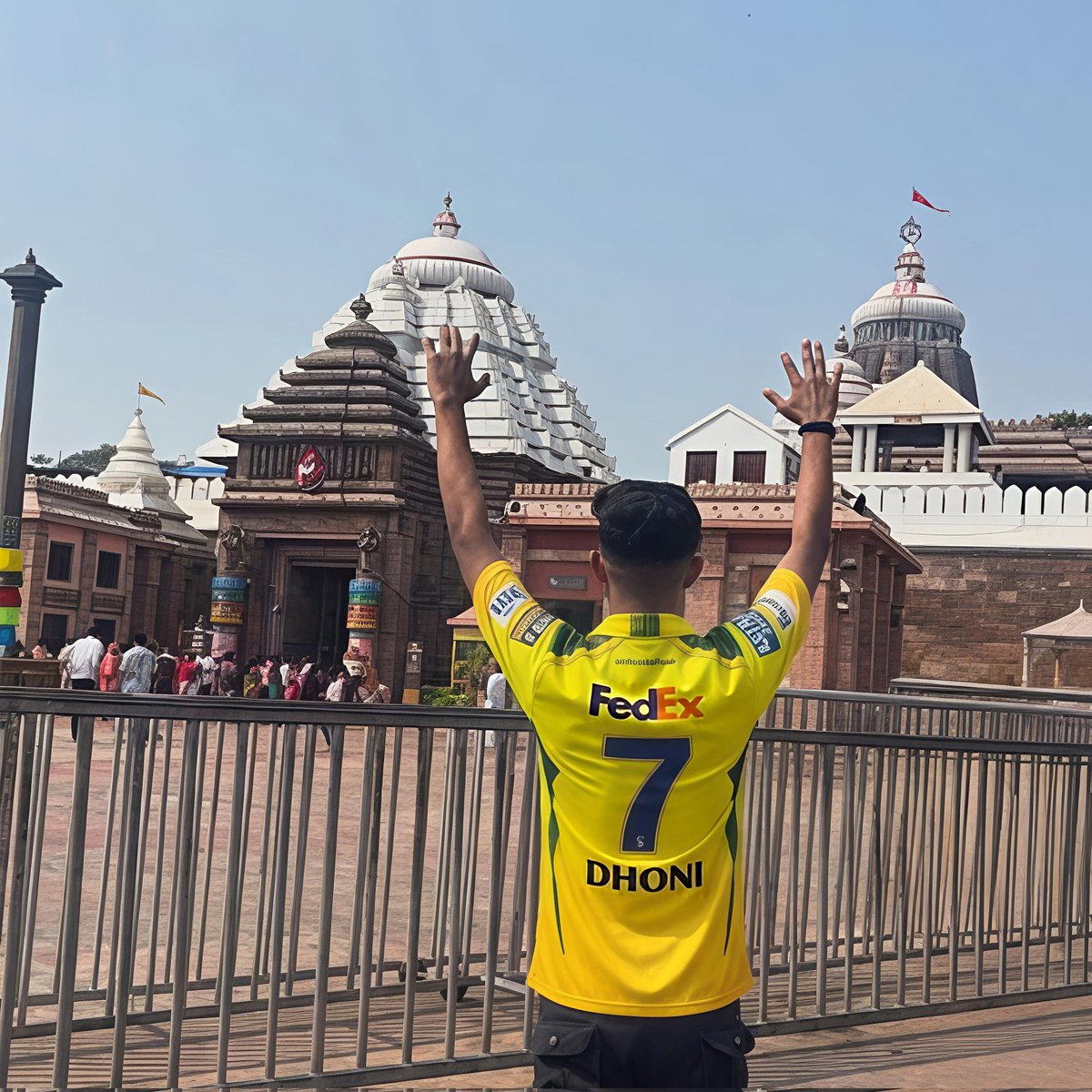 sirron tweets💛 tweet media