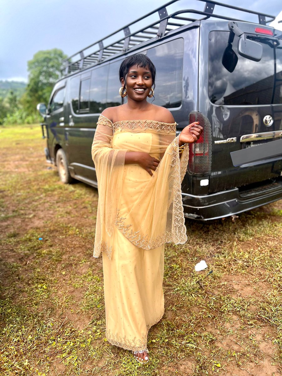 Galprenuer💵💴 tweet media