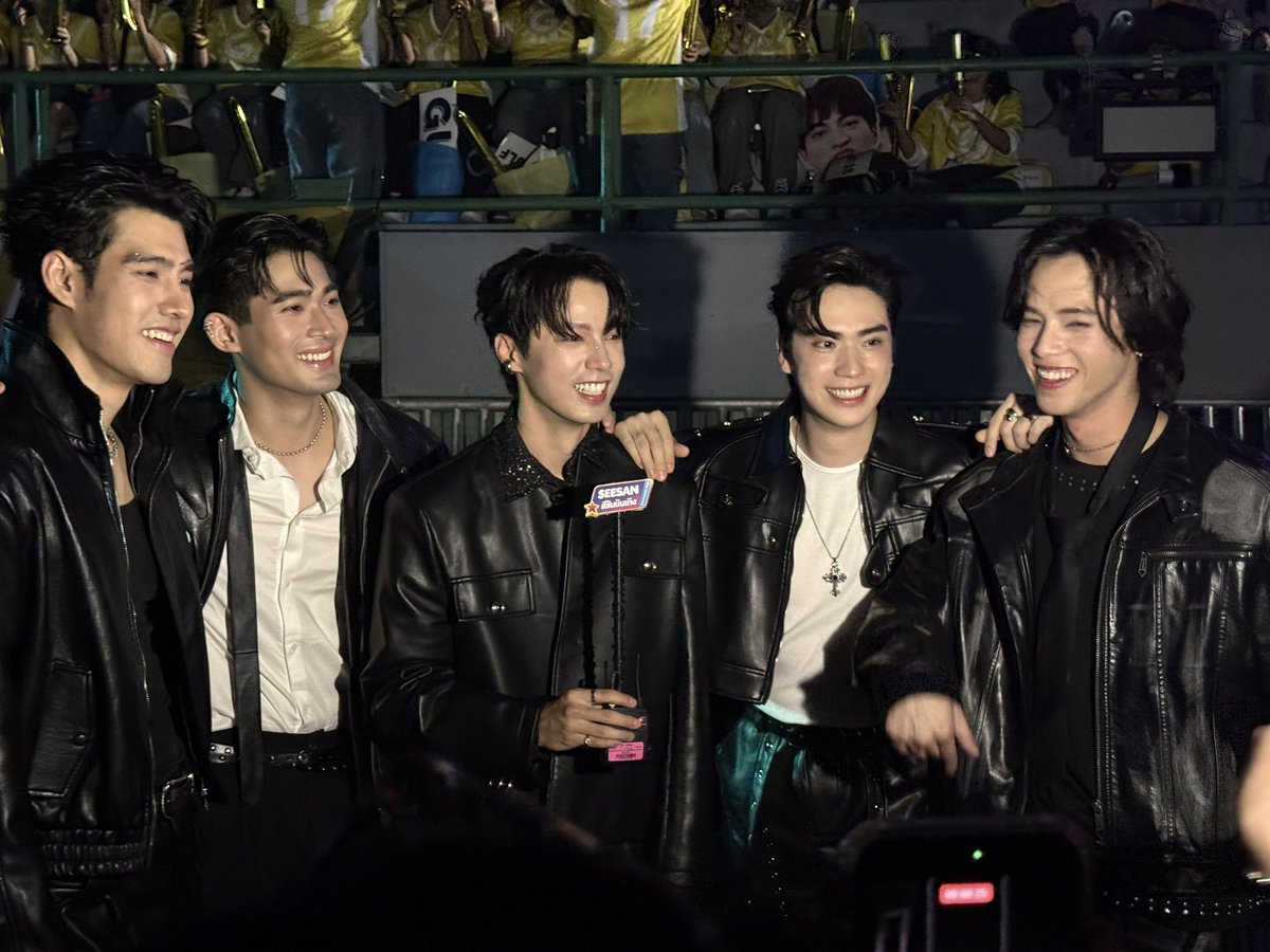 Aui Siyaphat tweet media