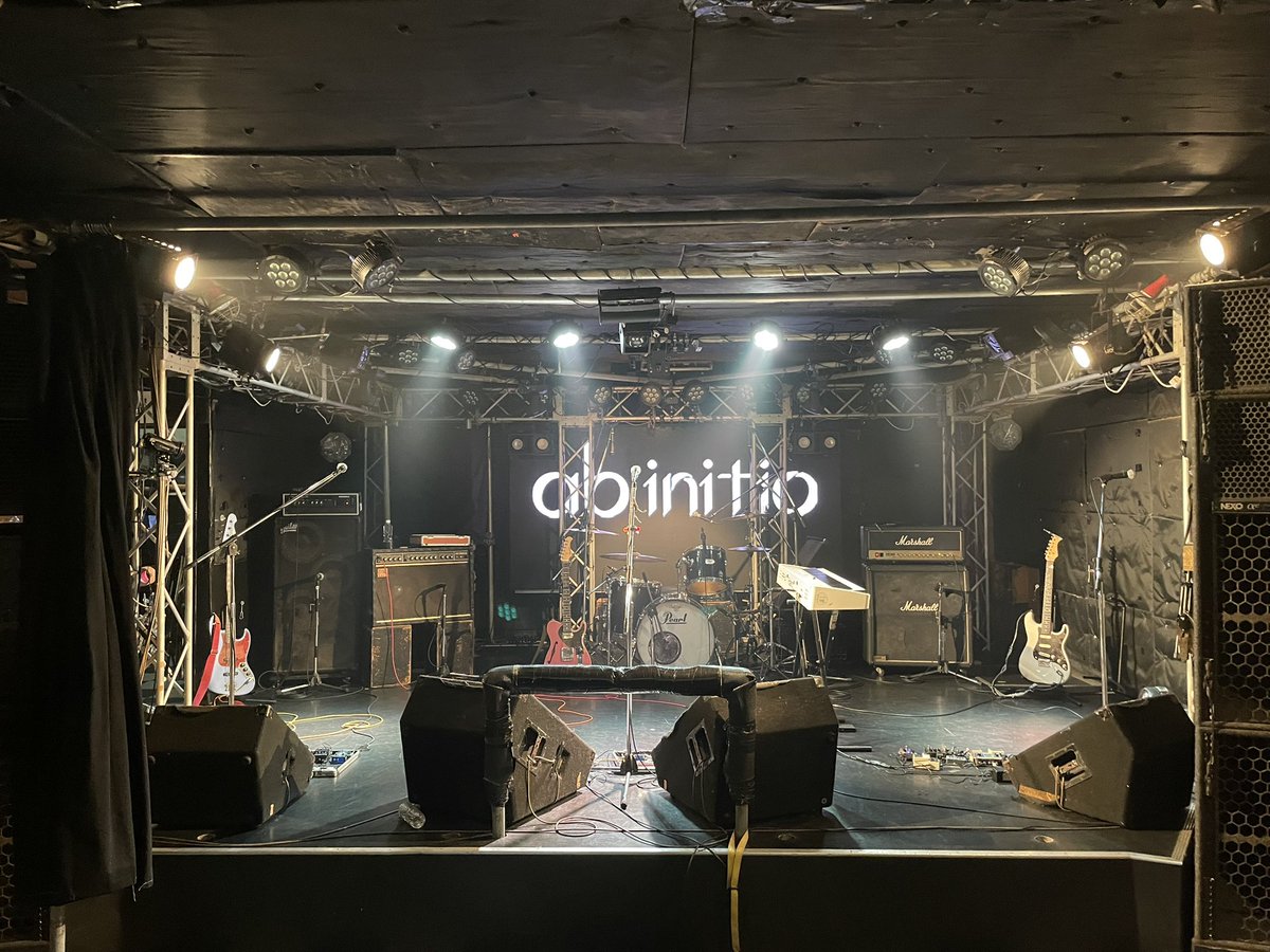 abinitio_band's tweet photo. 2026.4.4(土)
吉祥寺CRESCENDO

1.歓喜
2.エンターテイナー
3.リアルファンタジー
4.僕を好きになってくれた君へ
5.月のような人
6.虹
7.エアポケット
8.あさがおの歌
9.サーチライト
10.ガラクタカラー

クレッシェンド40周年おめでとう🍾
チェリナツーマンありがとう🍾
見てくれた方、ありがとう！！ https://t.co/sJWA4D4oLi