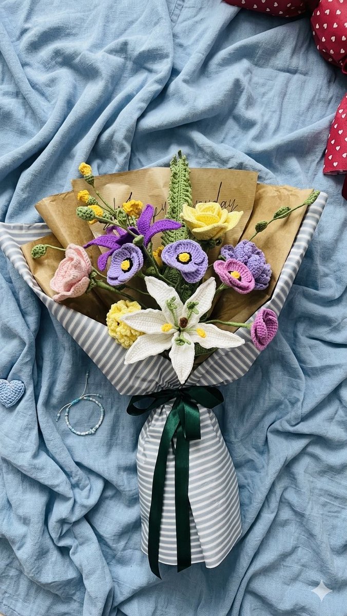 guribebek's tweet photo. @bi_salsana Hic solmayan örgü buketler derim🌸 https://t.co/SK18GGcp0J