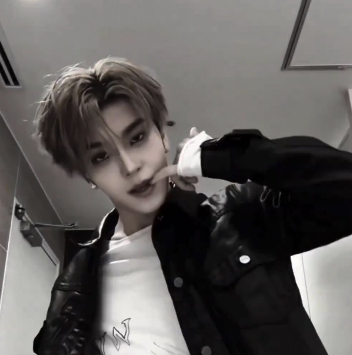 Wat6eqm979274Yj's tweet image. 最近わたしの脳内から離れる気の無いシンロン
TOP4