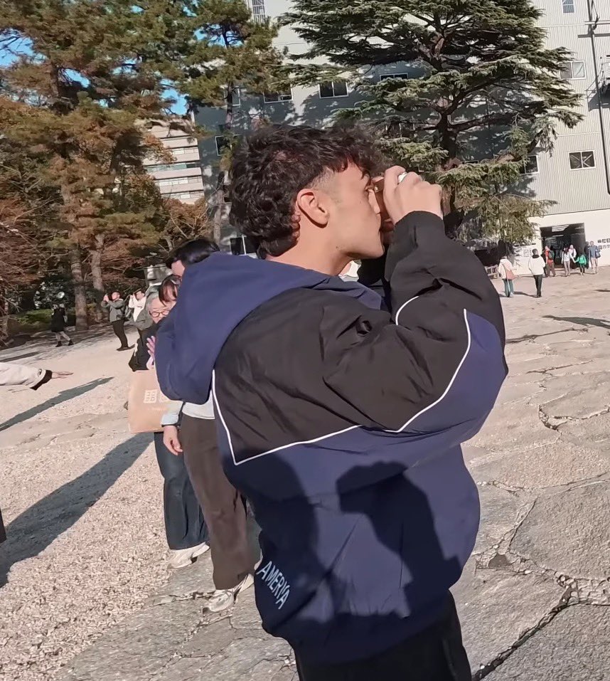 gray ⁴¹ tweet media