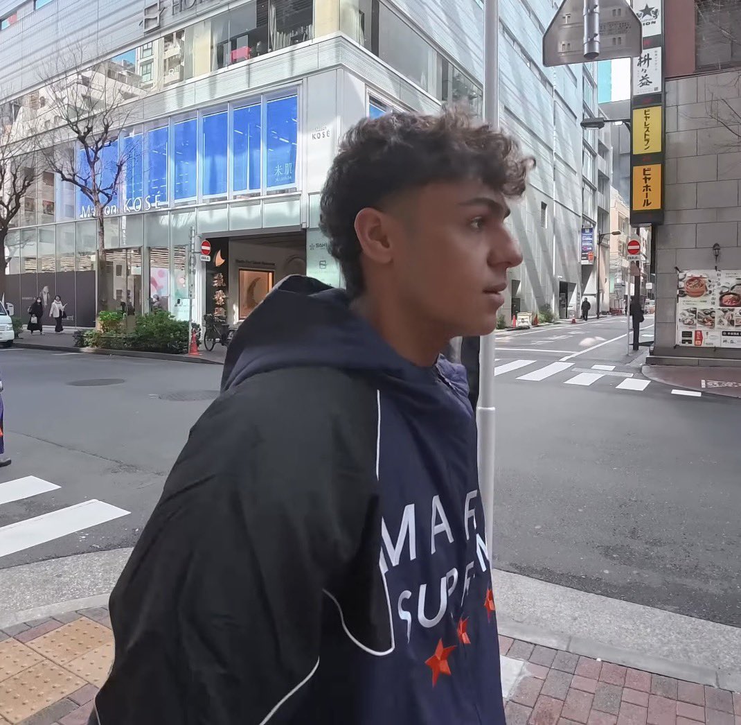 gray ⁴¹ tweet media