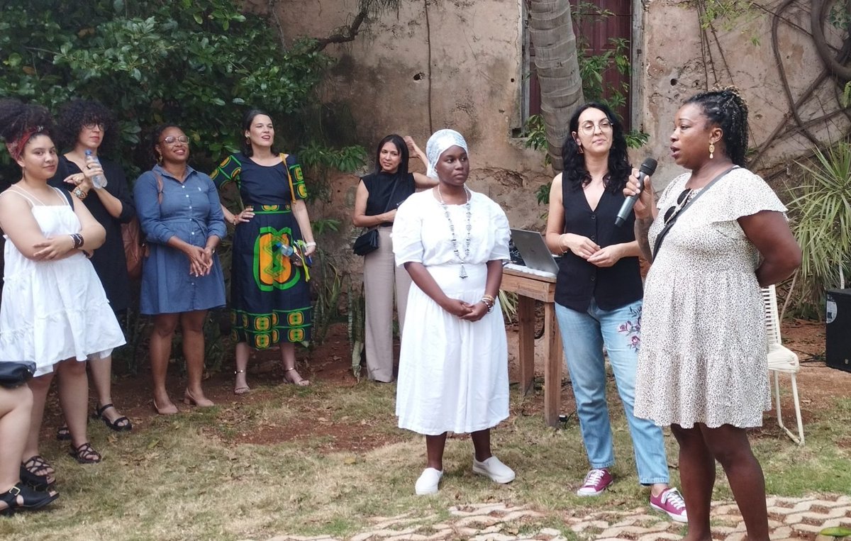 ipscuba's tweet image. A reflexionar sobre el rol de las #redes entre proyectos culturales de artistas y emprendedores para enfrentar los retos de equidad de género llama la campaña Redes para la #Equidad de #Género: Cuando la historia personal se hace fuerza colectiva
acortar.link/RHVe7D