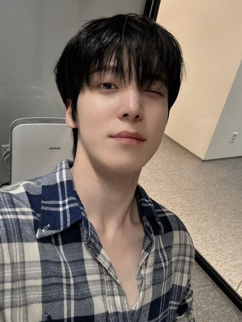 selfol-mates★ tweet media