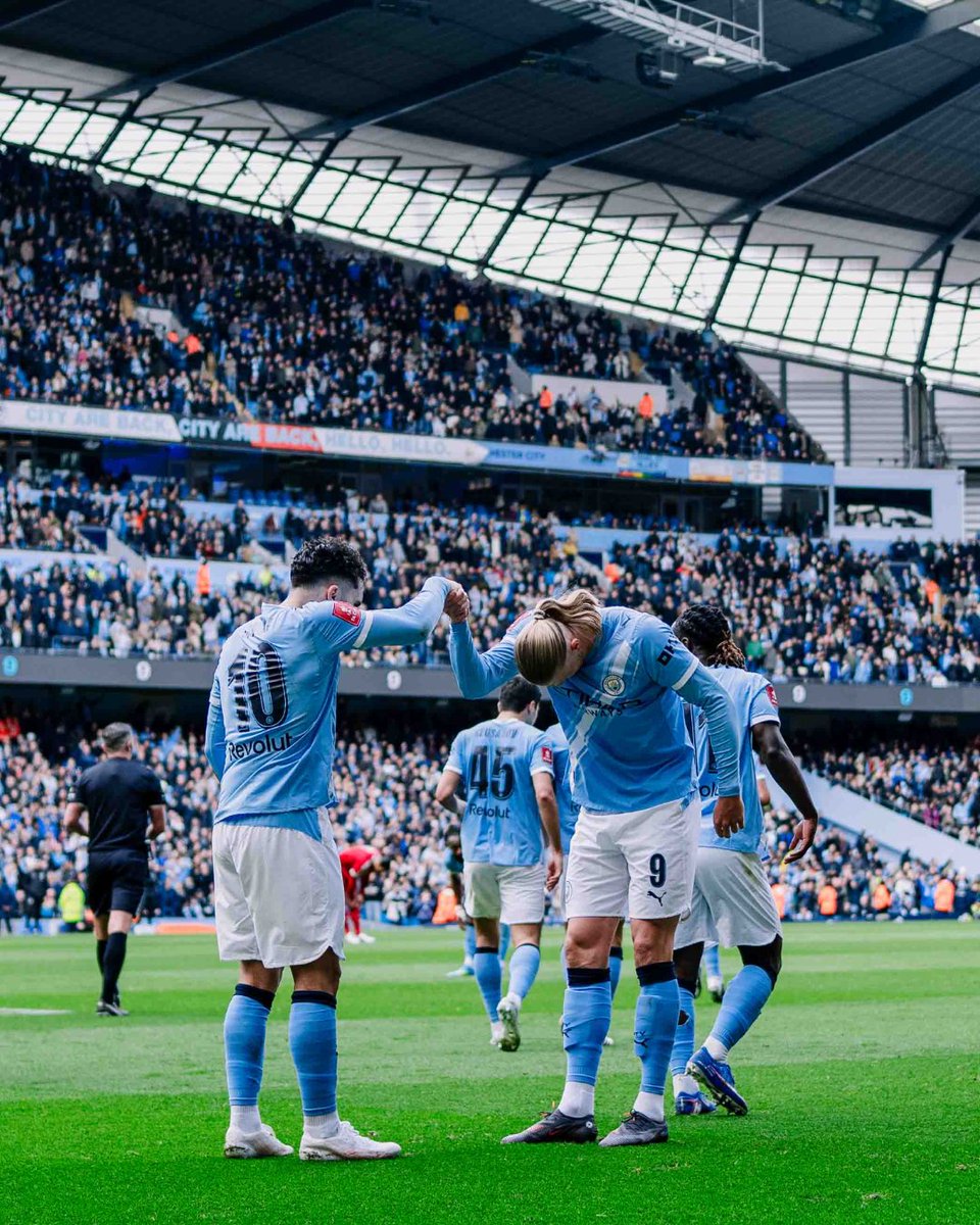 Manchester City tweet media