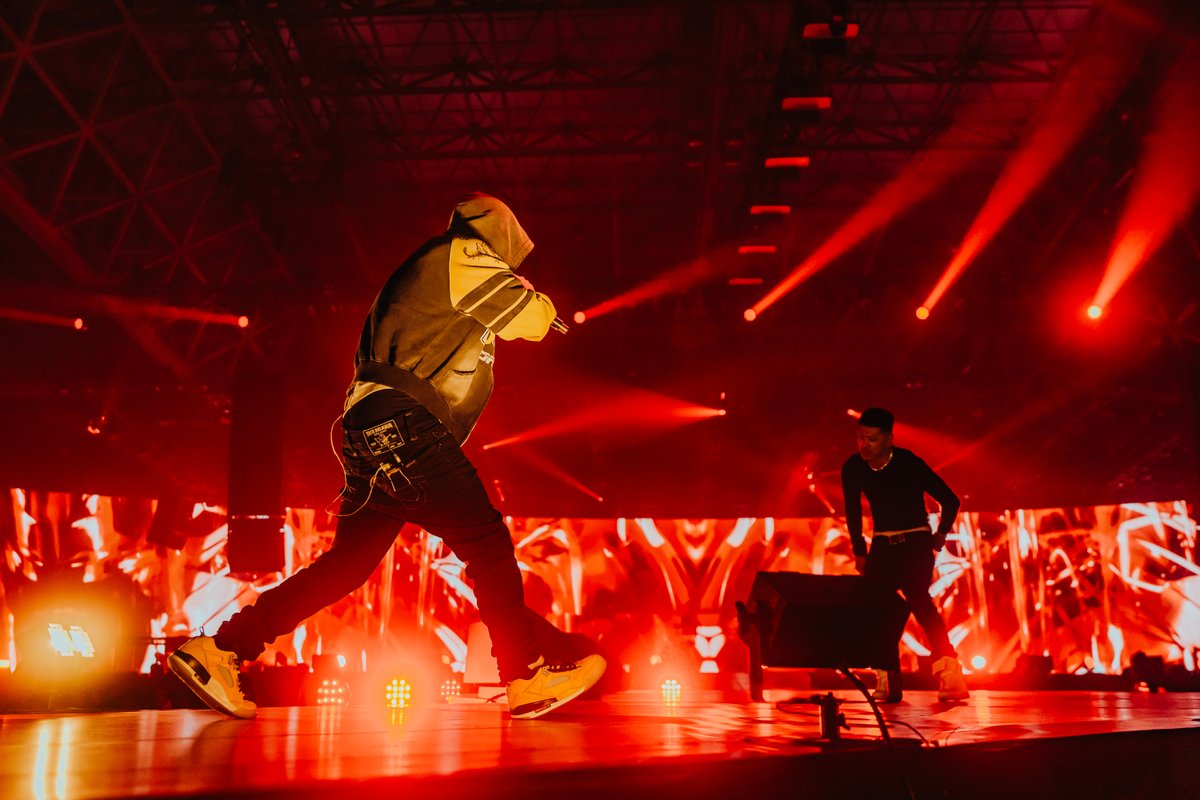 POP YOURS tweet media