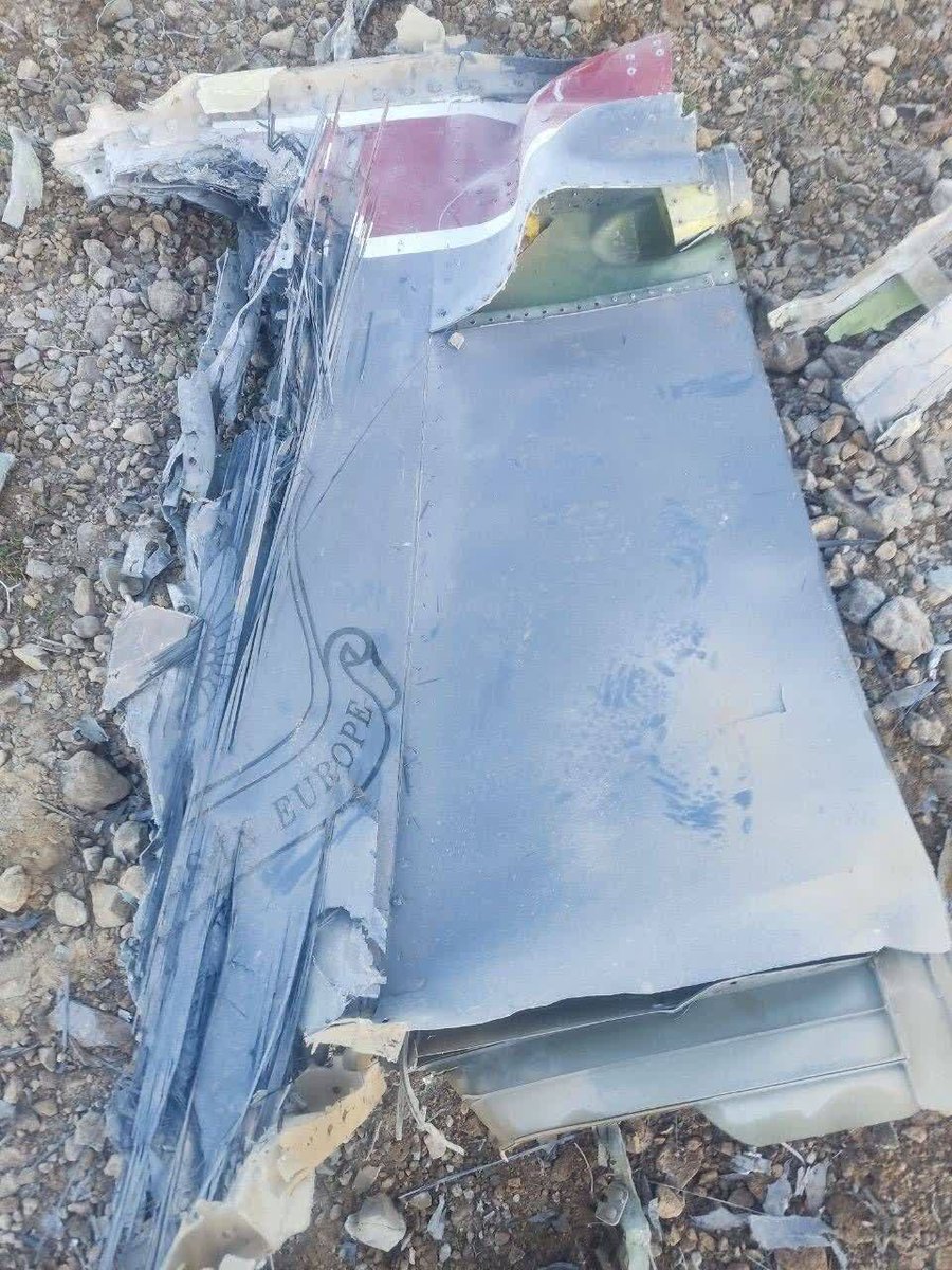 اقتدار ایران در آسمان! با موفقیت در هدف قرار دادن F-35، نشان دادیم که فناوری و اراده ما هیچ‌گاه قابل دست کم گرفتن نیست. این پیروزی نمادی از قدرت دفاعی و توانمندی‌های بی‌نظیر ملت ایران است. هر تهدیدی را با عزمی راسخ پاسخ خواهیم داد! 
#تا_پای_جان_برای_ایران
#میهن_سرافراز