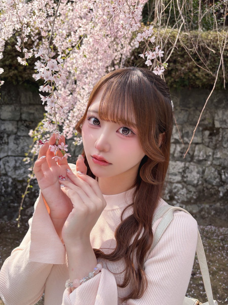 鷹波あずみ tweet media