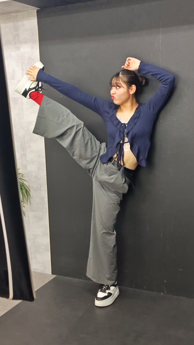 皆さんの応援のおかげで、
鵜飼彩理亜、現在１位🥇
ありがとうございます！！
表情の豊かさは女優ならでは！💃
ぜひ、引き続き応援をよろしくお願いします💐
#鵜飼彩理亜
<a href="/ukai_official/">鵜飼彩理亜</a>