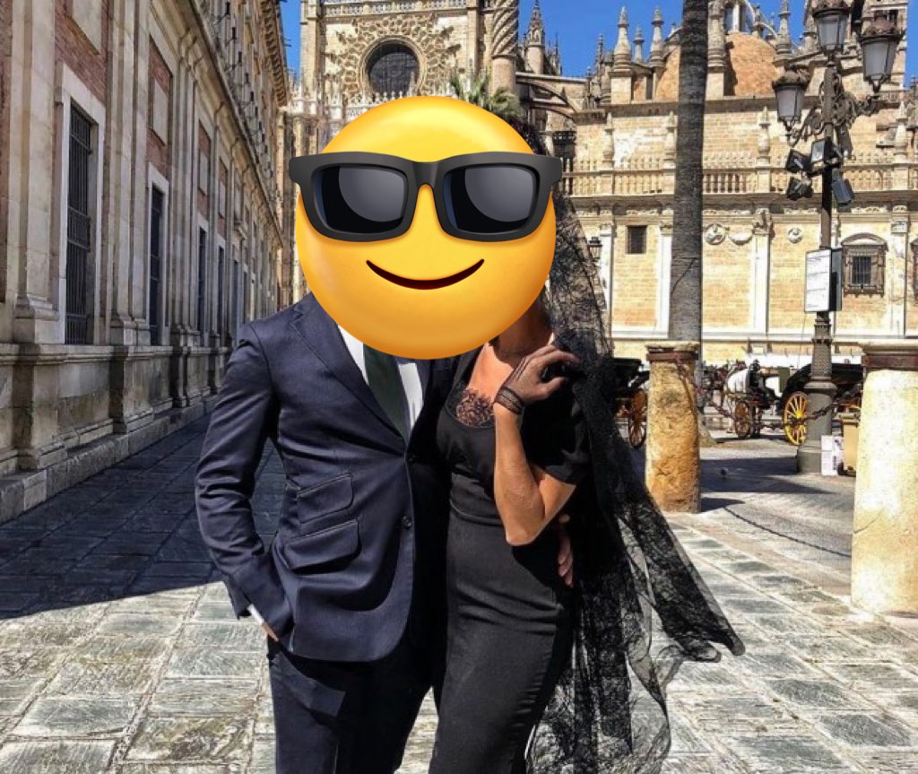 JRomanova tweet media