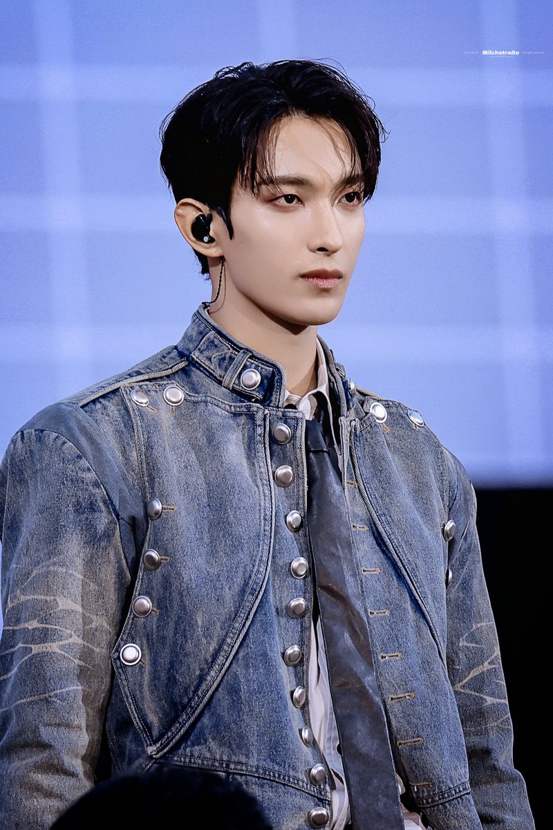milchstrabe_dk's tweet image. 260404 [NEW_] ENCORE

#세븐틴 #SEVENTEEN #SVT #도겸 #DK #DOKYEOM #李硕珉 #李碩珉