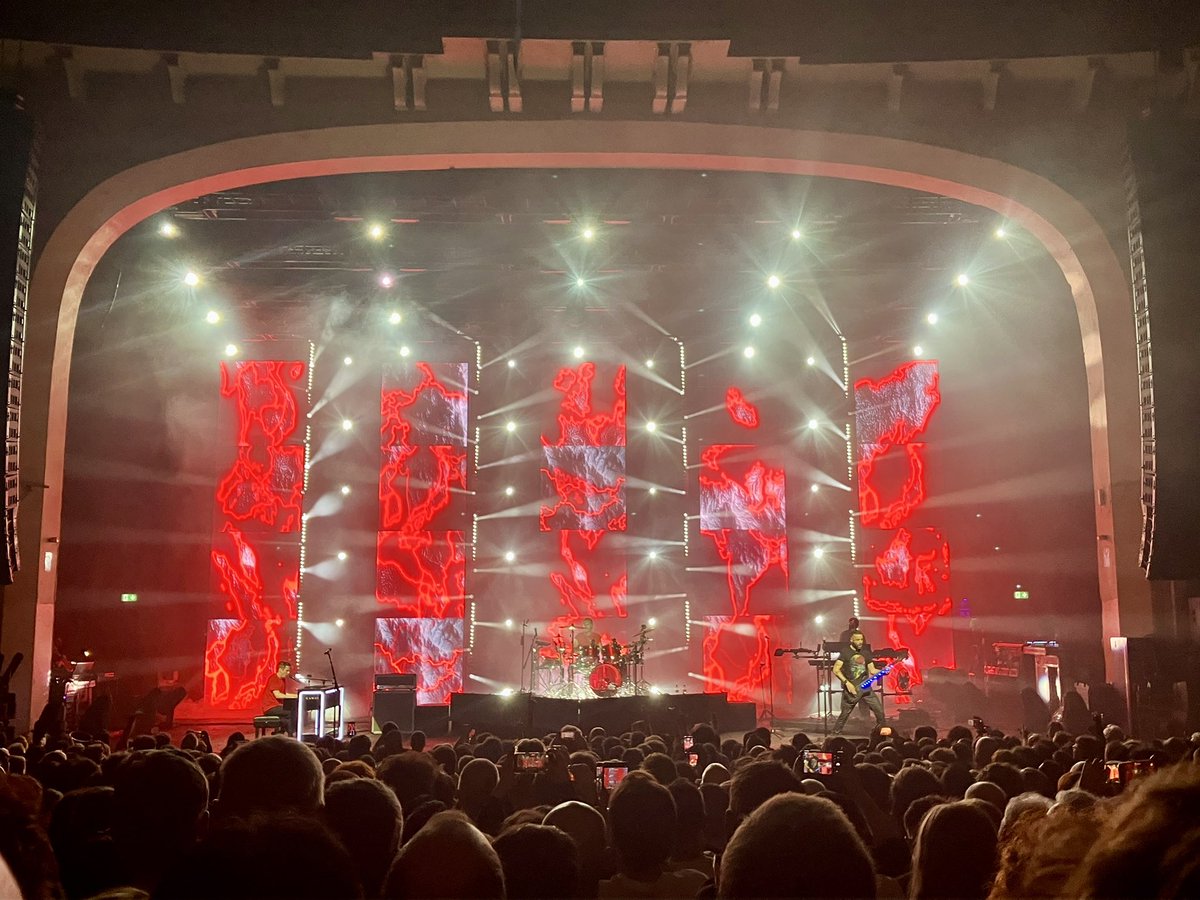 bmitch53's tweet photo. Absolutely brilliant show from @muse last night. One of those “I was there” moments. https://t.co/UDrb8yVXJ3