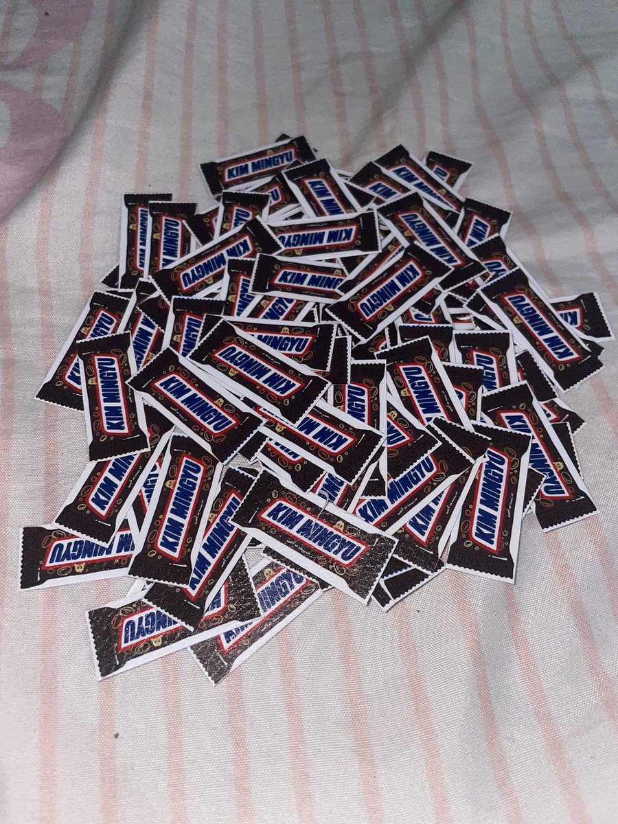 kyeomchi027's tweet photo. Another freebies 🥰🥰🥰 #snickerswithmingyu #freebies #upperbox #plusone #ministicker https://t.co/ecKHX8VsTx
