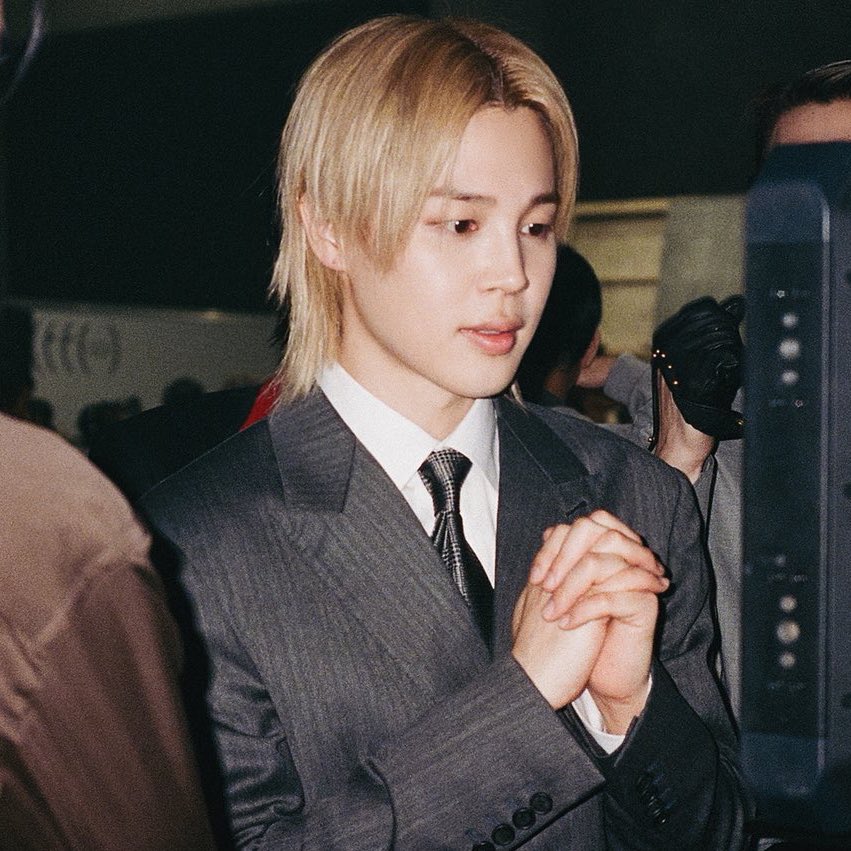 jimin updates 𝙟𝙢𝙩 tweet media