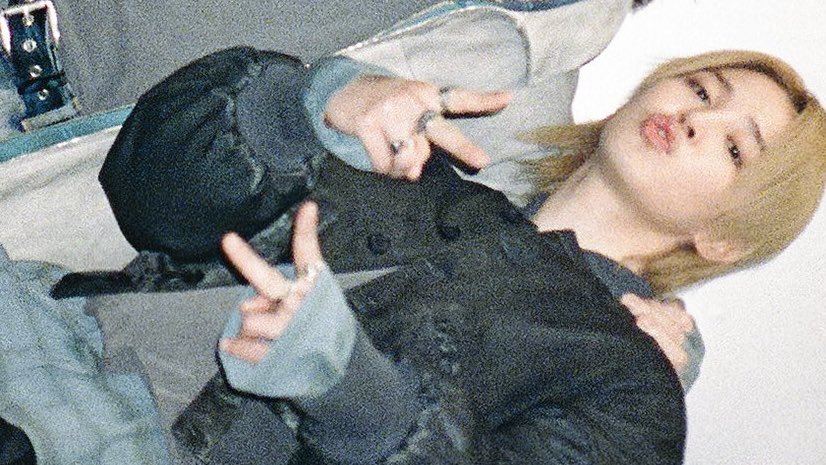 Jimin eyes🪞ᴹᵘˢᵉ tweet media