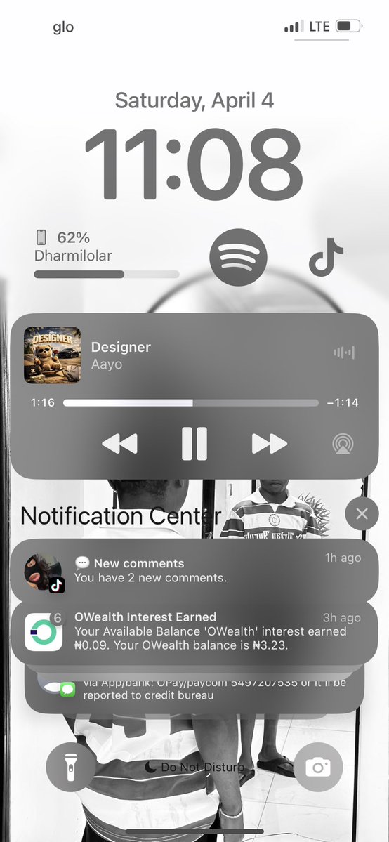 Dharmilolarr01's tweet image. Listening to Designer by @Aayo90s 
#Designers #Aayo