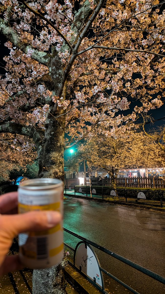 ぶるっく tweet media