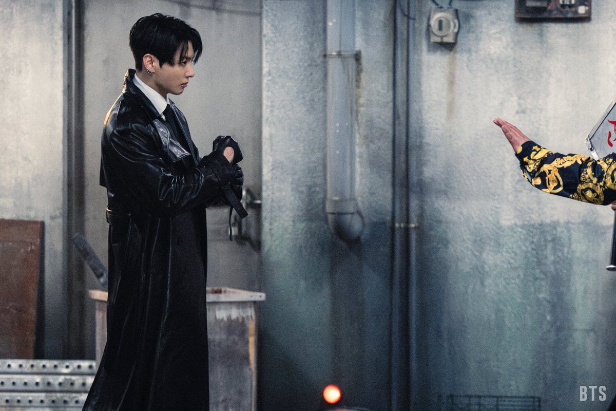 btspicstwt_'s tweet photo. [📸 PHOTOS] 

#BTS ‘2.0’ MV Photo Sketch | #Jungkook https://t.co/8BjDKXw90R
