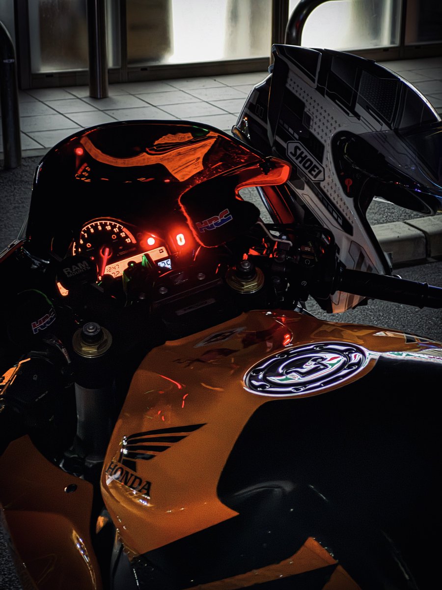 十円禿が出来たユウ tweet media