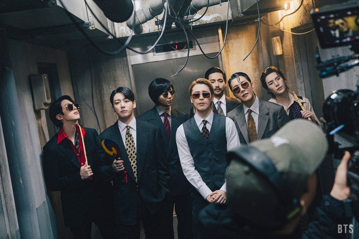 btspicstwt_'s tweet image. [📸 PHOTOS] 

‘2.0’ MV Photo Sketch | #BTS (1)