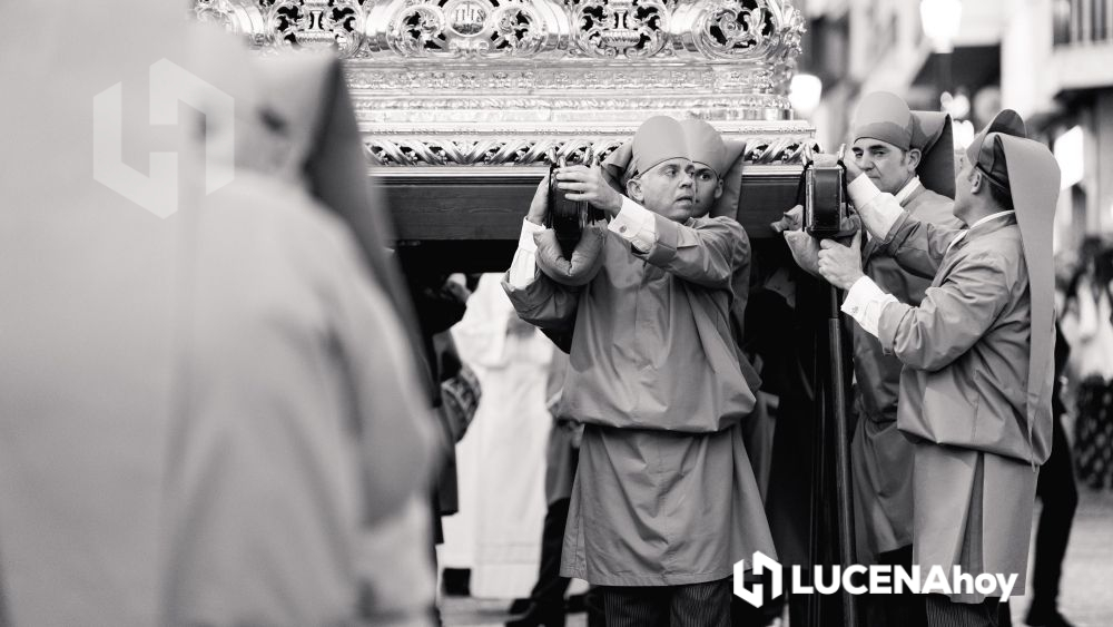 GALERÍA: VIERNES SANTO / La procesión del Santo Entierro en imágenes a través de la cámara de Jesús Cañete. Albúm completo en el enlace. lucenahoy.com/galeria-vierne…